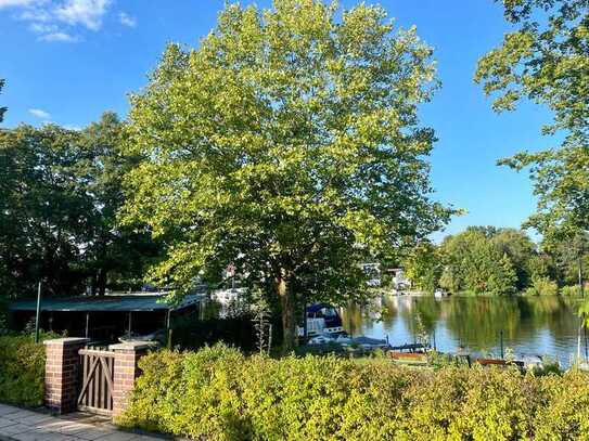 Idyllisches Haus am Wasser: Seeblick, Garten & direkter Zugang zur Großen Krampe