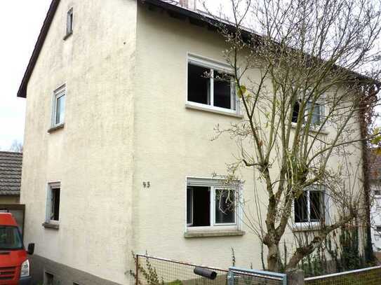 Einfamilienhaus mit Grundstück 528 m² Sanierungsbedürftig, Substanz gut.