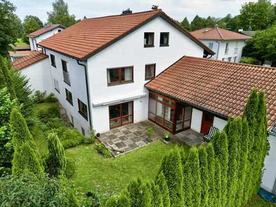 Gemütliches Haus mit paradiesischem Garten im Dorfen