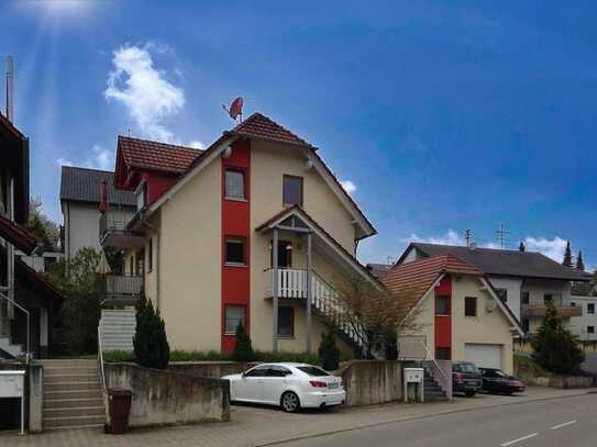 Helle 4-Zi.-Maisonette-Wohnung mit 2 Balkonen, 2 Stellplätze und Gartenmitbenutzung in Eberdingen