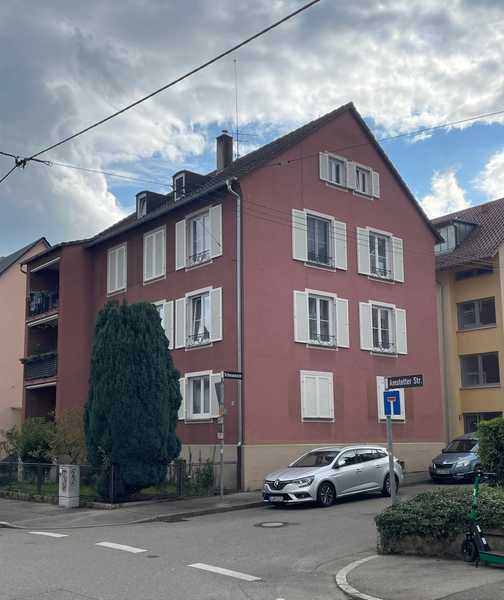 Charmante Dachgeschosswohnung in Stuttgart-Hedelfingen