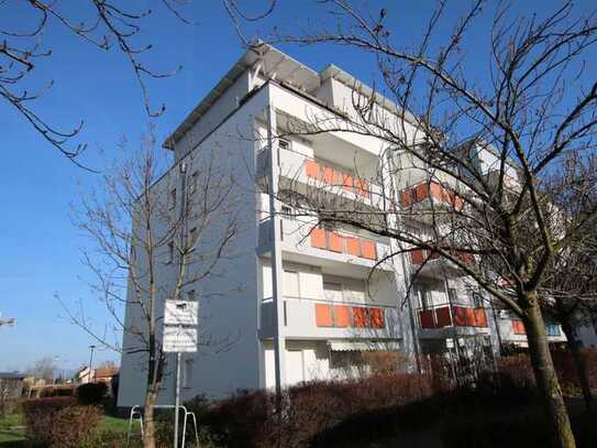 Schöne Penthouse-Wohnung mit Dachterrasse u. Aufzug