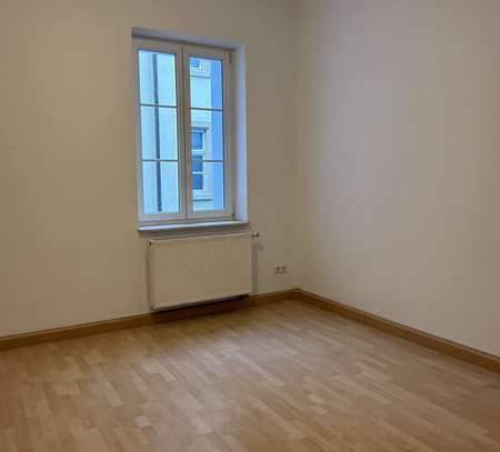 Moderne 4-Zimmer-Wohnung mit Balkon in Top-Lage zu vermieten!