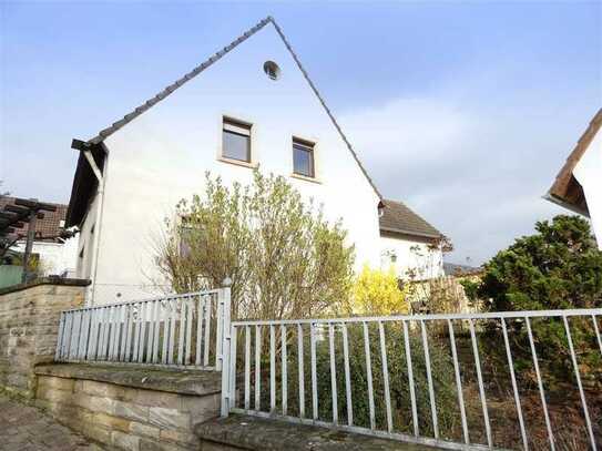 VERKAUFT - Freistehendes Einfamilienhaus mit Weitblick