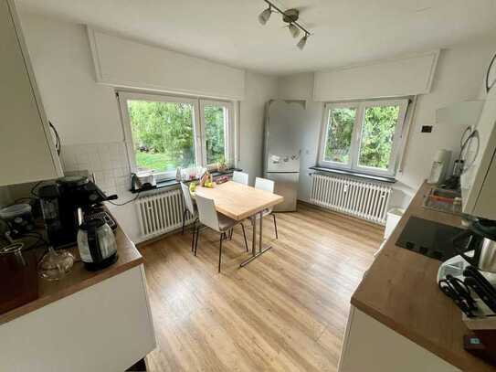 Hell und ruhig: 4-Zimmer-Balkon Wohnung in Heidelberg / Dossenheim mit Stellplatz, Garten & Keller