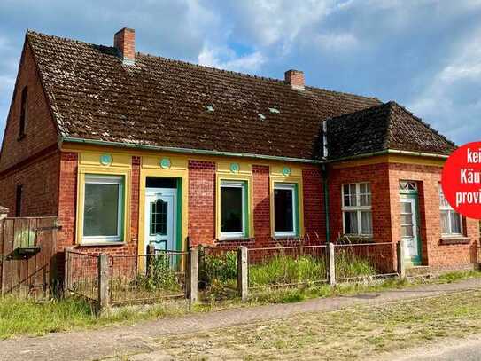 HORN IMMOBILIEN ++ 2.000 m² Grundstück + stark sanierungsbedürftiges Haus bei Jatznick