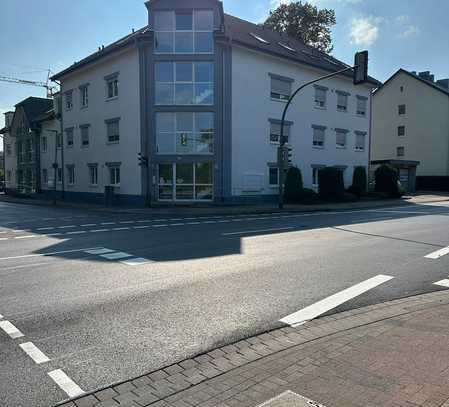 Ansprechende und gepflegte 2-Zimmer-Wohnung mit Balkon in Bielefeld