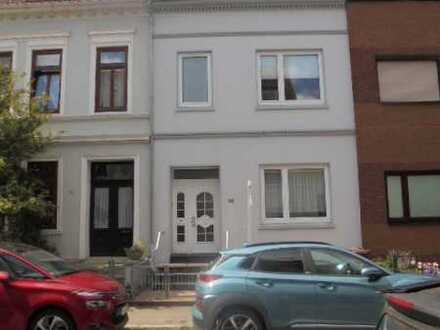 Altbremer 2 Familienhaus in ruhiger Lage mit Dachterrasse und schönem Hofgarten in der Neustadt