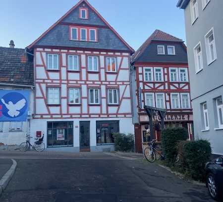 Attraktive 4-Zimmer-Wohnung mit Terrasse in Friedberg (Hessen)