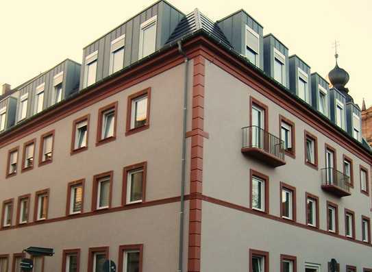 Wohnen im Quadrat zum Schillerplatz mit Balkon