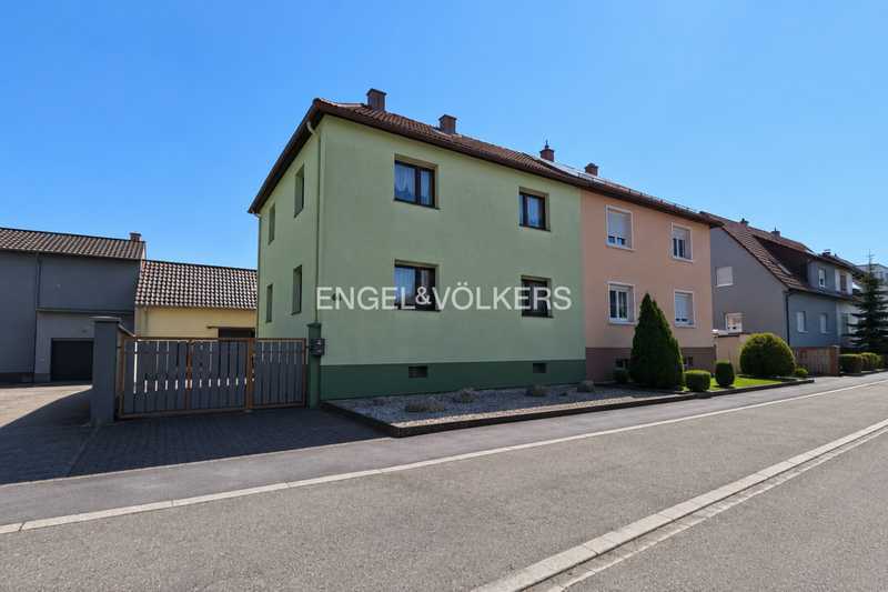Real Estate Title Image Background