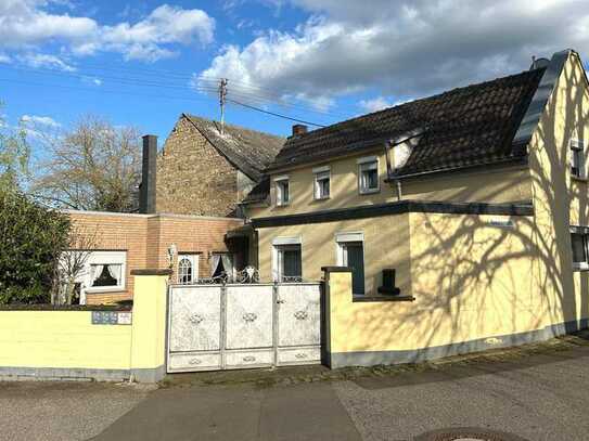 Ideal für Handwerker!
Einfamilienhaus mit großem Grundstück in Kalkar