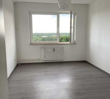 Ansprechende 3-Zimmer-Wohnung mit Balkon und EBK in Wolfsburg