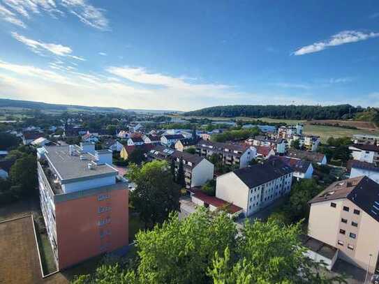 Geschmackvolle 4-Zimmer-Wohnung mit EBK in Ansbach, Erstbezug nach Renovierung