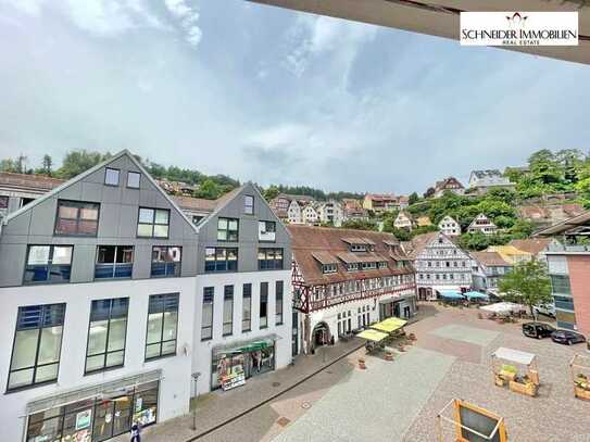 **Wohnkomfort mit Aufzug und Aussicht** 3-Zimmer-City-Wohnung mitten in Calw