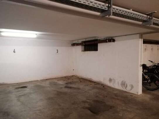 Tiefgaragenstellplatz in Klotzsche zu vermieten