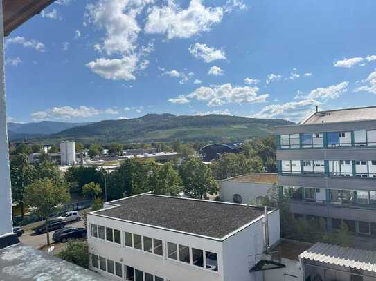 Schöne Penthouse Wohnung zur Büro- oder Praxisnutzung in Freiburg-Haid