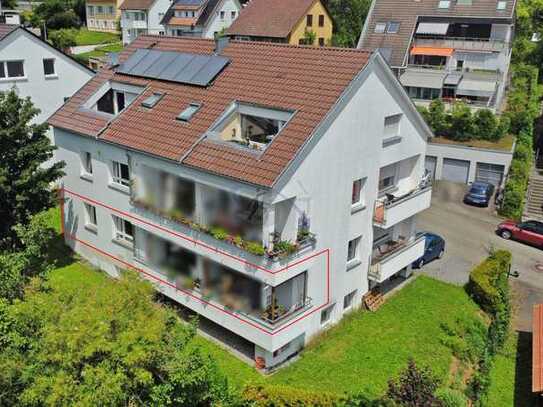 **Am Fuße der Kliniken-5-Zimmer-Erdgeschosswohnung (Hochparterre) mit Großem Balkon und Garage