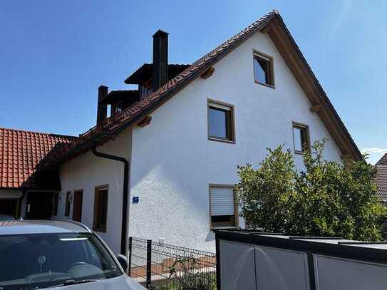 Schönes, geräumiges Haus mit fünf Zimmern in Landshut (Kreis), Vilsheim