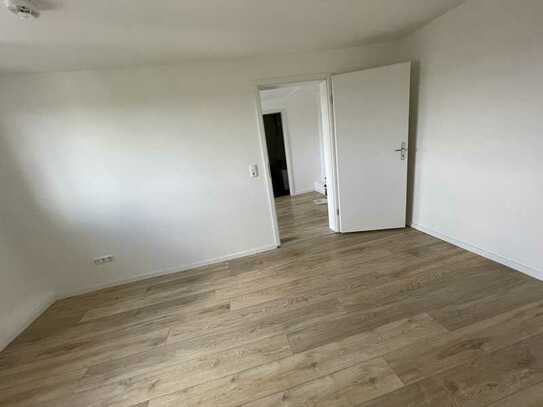 2 ZKB, incl EBK, renoviert, von Privat