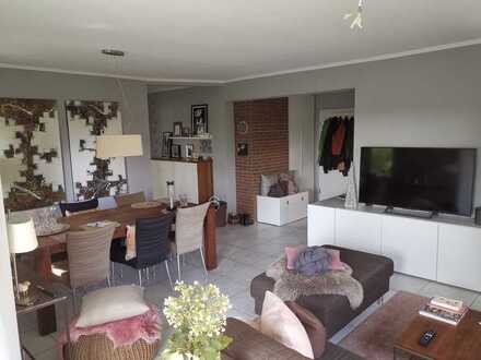 Schöne und Helle 2-Zimmer-Souterrain-Wohnung in Top Lage im wunderschönen Auerbach