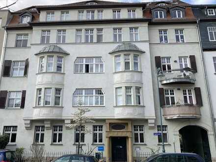 4-Zimmer Stilaltbauwohnung im Gründer- und Jugendstil geprägten Damenviertel