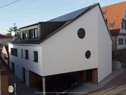 NEUBAU 4-Zimmer-Wohnung und Balkon in Schwaikheim