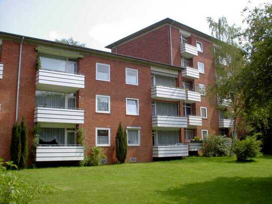 2,5 Zimmer Wohnung mit Balkon in Barmbek - Tondernstraße 21a