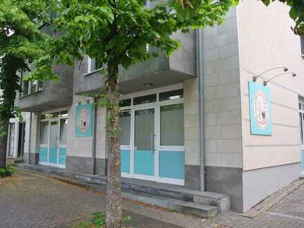 Helles, modernes, repräsentatives Ladenlokal/Büro zentral in Lev-Schlebusch