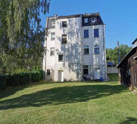 Top Investment: Gepflegtes Mehrfamilienhaus in Treuen