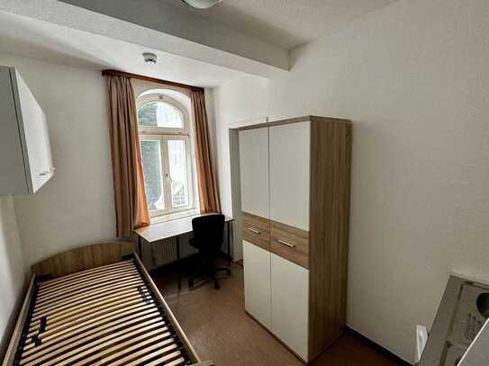 1 Zimmer, kleines Apartment möbliert, Altstadt, Friedrich-Ebert-Anlage