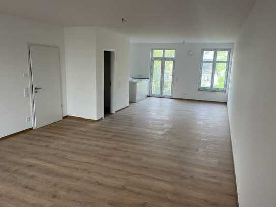 Erstbezug - stilvolle 126qm Wohnung mit 2 Balkons