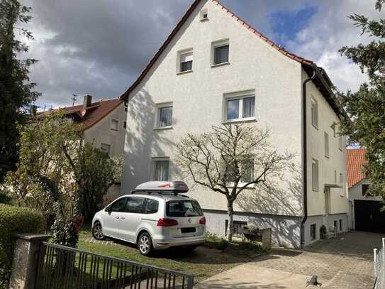 Neuwertige, helle 4-Zimmer Wohnung mit großzügiger Wohnküche in ruhiger Wohnlage