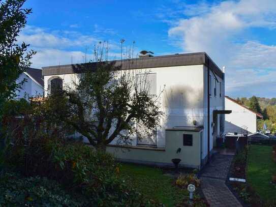 Bruchsal-Untergrombach: DHH mit Wintergarten, Loggia, Sauna, Garage, ELW, nähe Weingartener Moor