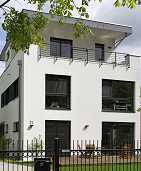 Architektenvilla mit großzügigem Ambiente und energieeffizienter Ausstattung in ruhiger Westendlage