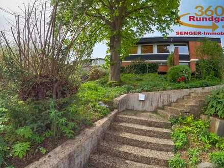 Exklusives Architektenhaus in moderner kubischer Form mit unverbaubaren Fernblick