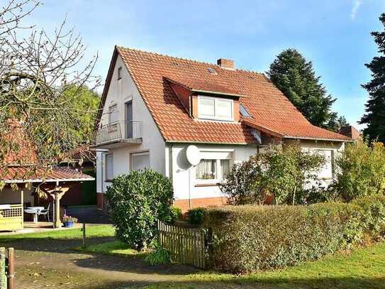 RESERVIERT: Solides 1-2 Familienhaus in Ortsrandlage von Ahlden