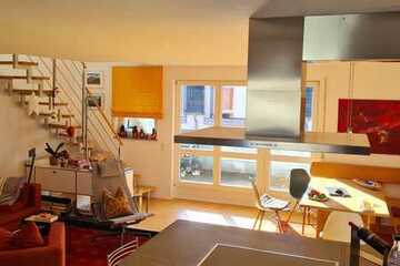 Gepflegte 4,5-Zimmer-Maisonette-Wohnung mit Balkon und Einbauküche - Provisionsfrei!