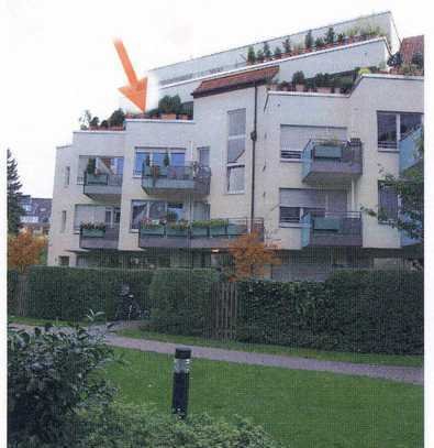 Südwest Dachterrassenwohnung mit weitläufigem Blick auf ruhigen begrünten Innenhof