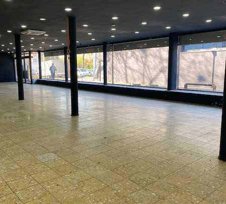 Gewerbefläche zu vermieten - Shop in Shop zum Beispiel ?sofort verfügbar