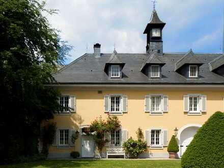 Rentei Schloss Pesch - prachtvolles Anwesen in Meerbusch Strümp