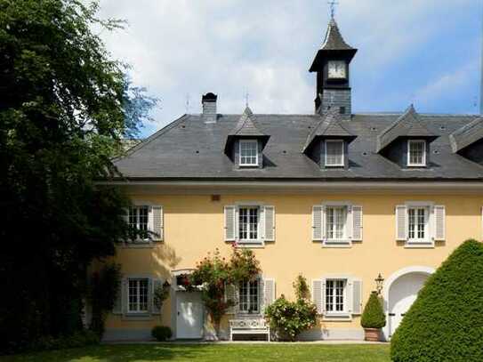 Rentei Schloss Pesch - prachtvolles Anwesen in Meerbusch Strümp