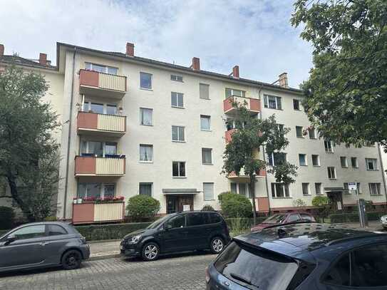 2,5-Zimmer-Wohnung mit Balkon in Berlin Steglitz