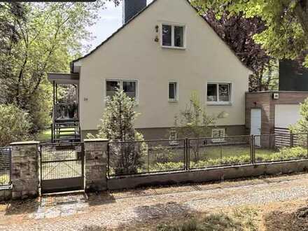 Renoviertes Einfamilienhaus mit schönem Grundstück in Südausrichtung am Hermsdorfer See