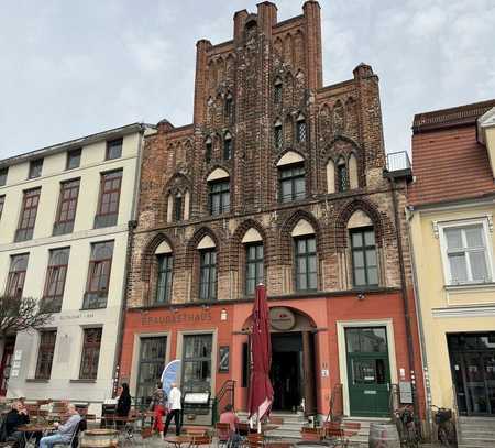 Repräsentative Büroetage am Marktplatz Greifswalds