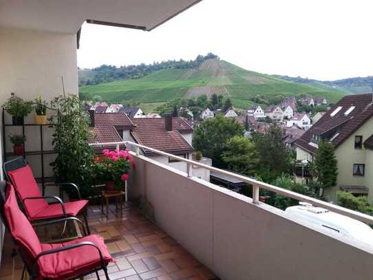 Freistehendes 3-Familienhaus in ruhiger Ortsrandlage mit Blick auf die Weinberge