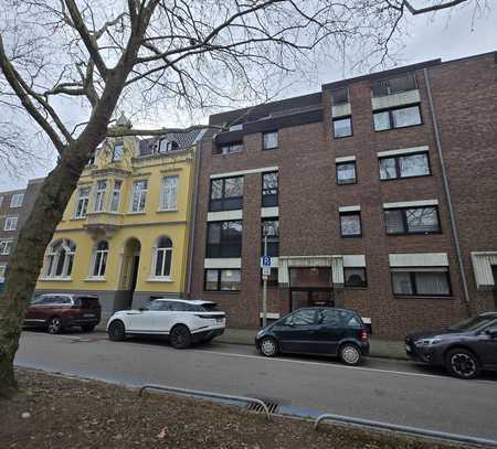 3 Zimmer Wohnung mit Balkon in bester Lage-nur mit WBS