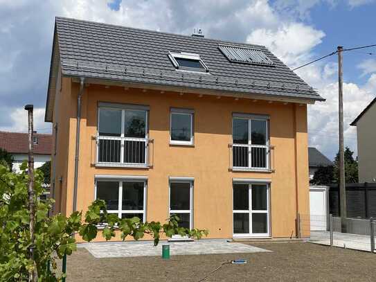 Einfamilienhaus komplett saniert