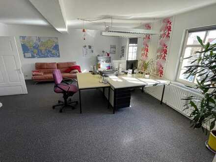 großzügige Bürofläche mit 158 m² im Herzen von Gudensberg zu vermieten