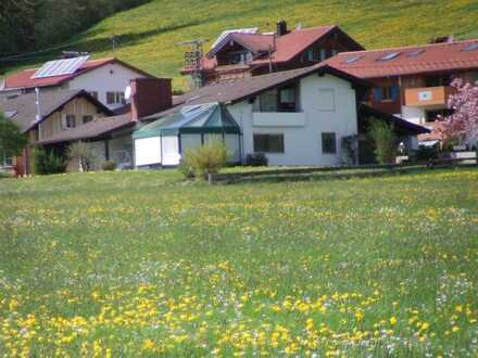 Preiswertes 9-Raum-Haus in Waltenhofen